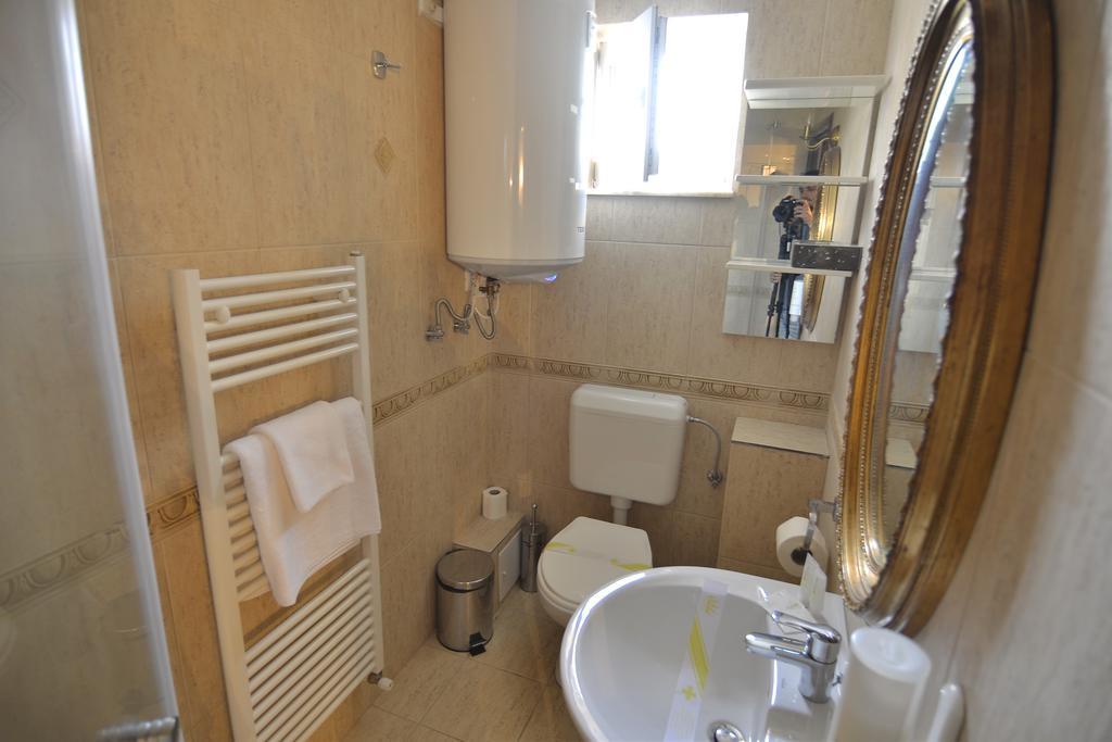 ホテル Casa Marina Ieşelniţa エクステリア 写真