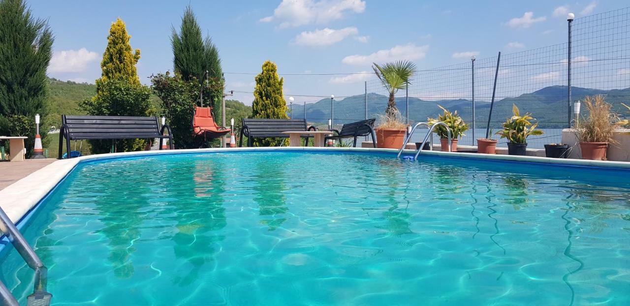 ホテル Casa Marina Ieşelniţa エクステリア 写真